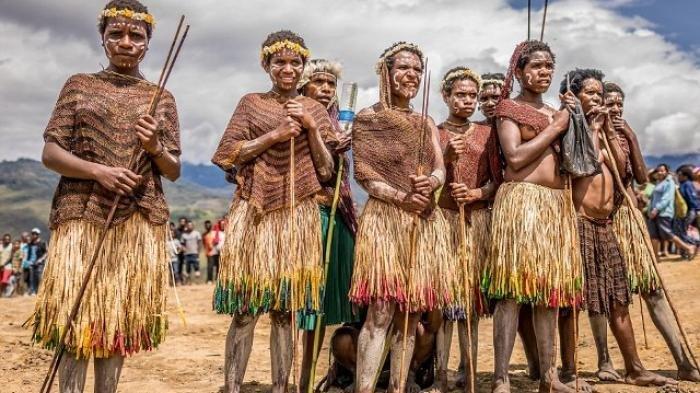 Pakaian adat tradisional Papua