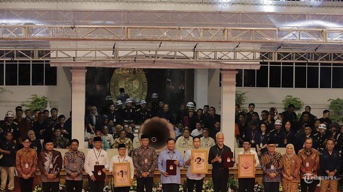 Paslon Capres-Cawapres 2024 Saling Sindir saat Pengundian Nomor Urut. Cawapres Cak Imin Singgung Kecurangan.