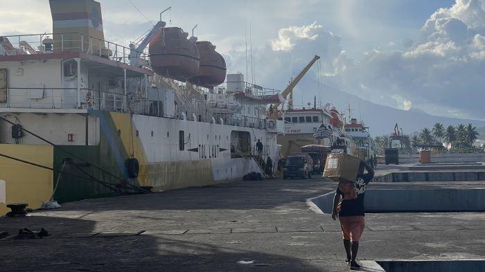 Kapal Perintis yang tengah lego jangkar di Pelabuhan Samudera Bitung beberapa diantaranya akan melayani program Mudik Gratis ke Tahuna dan Sitaro