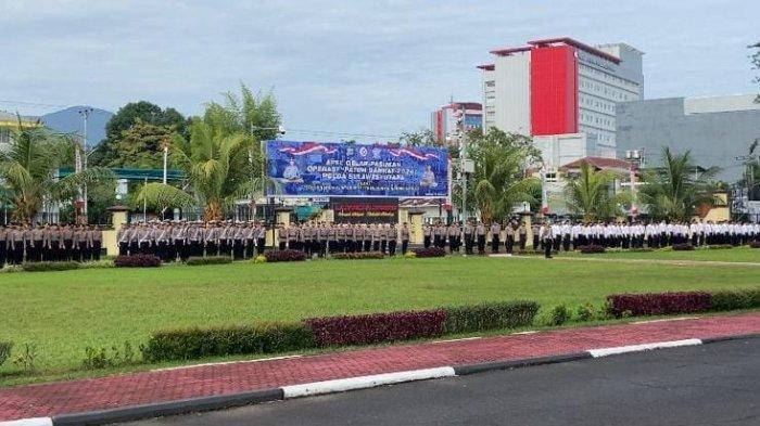 Pelaksanaan Upacara Operasi Patuh Samrat 2024 di Lapangan Mapolda Sulawesi Utara