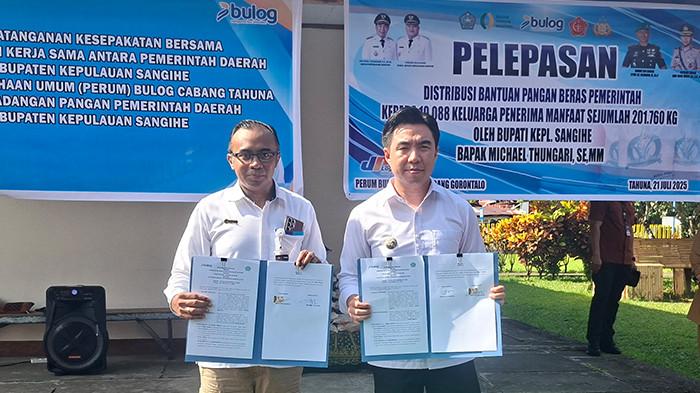 Pelepasan Distribusi Bantuan Pangan Beras Pemerintah. Foto 8