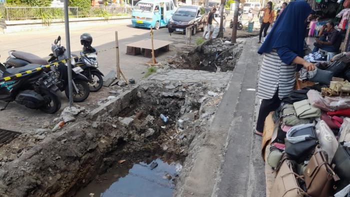 Pembangunan Kawasan Pedestrian di Pasar 45 Manado, Minggu (27