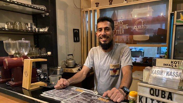 Pemilik Coffeeshop Quba Kitchen Muhammad Gadri Bachmid
