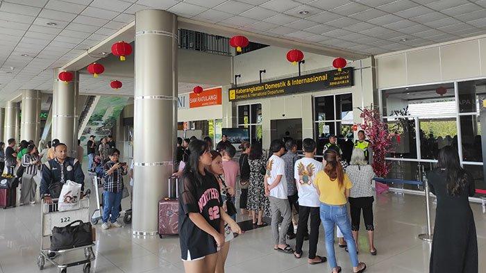 Penutupan sementara Bandara Sam Ratulangi Manado Sulawesi Utara.