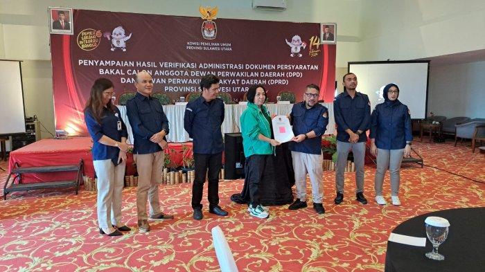 Penyerahan hasil verifikasi administrasi oleh KPU Sulawesi Utara