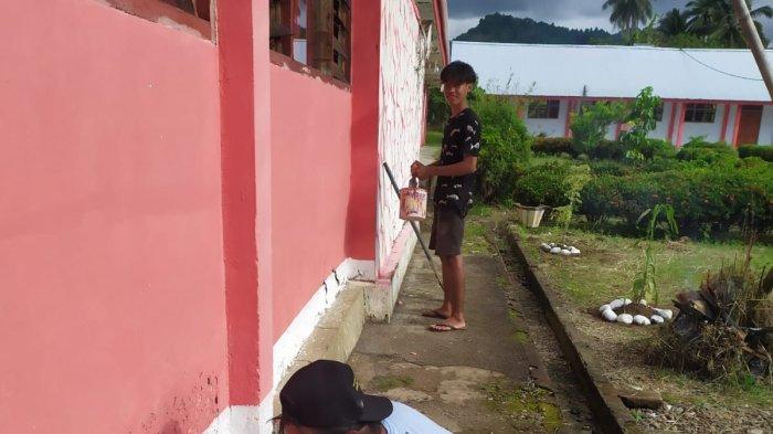 Perbaikan fasilitas belajar mengajar di SMP Negeri 2 Sinonsayang Minsel Sulawesi Utara