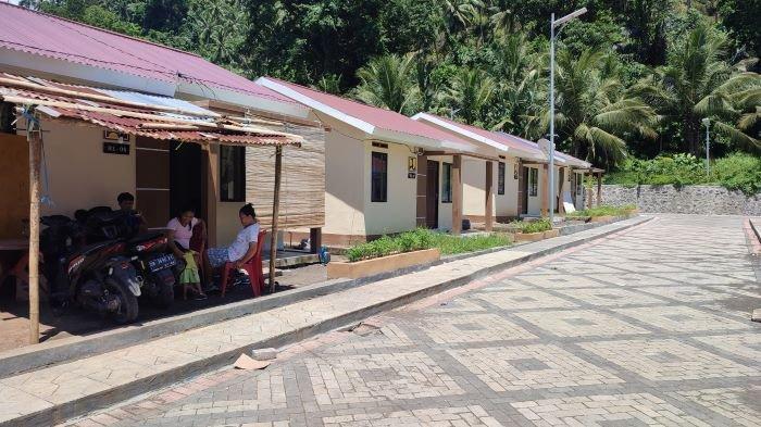 Potret terkini Perumahan Relokasi Korban Abrasi Amurang Minsel Sulawesi Utara, Jumat (10/5/2024).