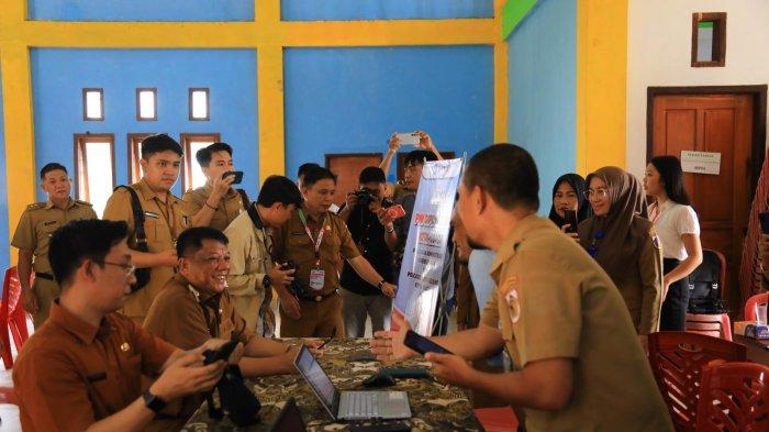 Pj Wali Kota Abdullah Mokoginta Launching Pelayanan Administrasi Dukcapil Kotamobagu Sulut 2024
