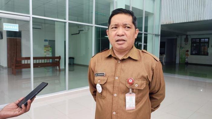 WAWANCARA: Potret Kadis kesehatan Manado Steven Dandel. Kadis Kesehatan Manado Steven Dandel menuturkan, terdapat 400 - an penderita HIV/AIDS yang terdeteks. Pernyataan itu Ia katakan Rabu 26 Februari 2025.