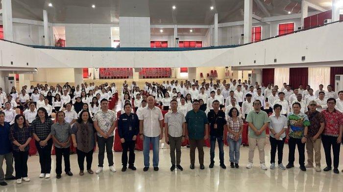 SELEKSI PPK - Pemerintah Kabupaten Minahasa Utara menggelar seleksi kompetensi PPPK tahap II di Auditorium Unsrat Manado, Sulawesi Utara, Selasa 913/5/2025). Sebanyak 781 orang mengikuti seleksi ini.