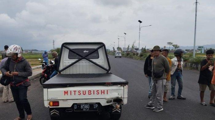 Seorang remaja ngebut pakai motor tewas usai hantam bagian belakang bak terbuka di Jalan Baru Purbaratu, Kota Tasikmalaya, Jawa Barat, Kamis (16/11/2023).