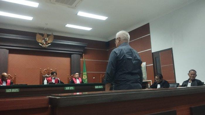 Sidang putusan kasus mafia tanah terdakwa Rolex Tatuno dan Sunarto Hadiprayitno.