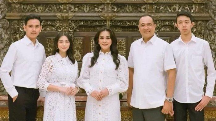 Sosok Ernie Mieke Torondek, istri Rafael Alun Trisambodo