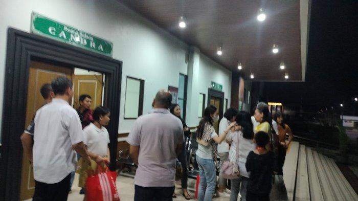 Suasana Sidang di PN Manado.