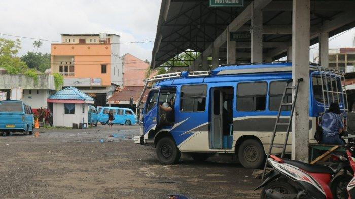 Suasana mudik Lebaran di Terminal Malalayang, Manado, Sulawesi Utara, Senin (1/4/2024).