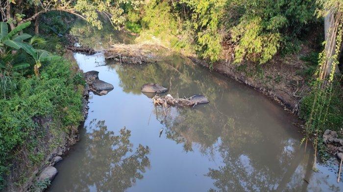 Sungai di Bailang Manado Sulawesi Utara mulai kering