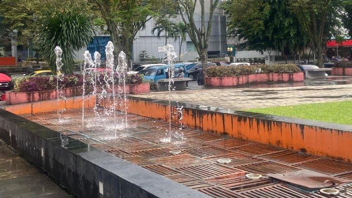 Kondisi Taman Kesatuan Bangsa (TKB) Manado, Selasa (28/1/2024), Ada Pemandangan Air Mancur