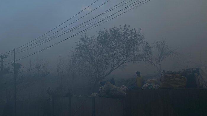 TPA Sumompo Manado Sulawesi Utara Dikepung Asap setelah kembali terbakar