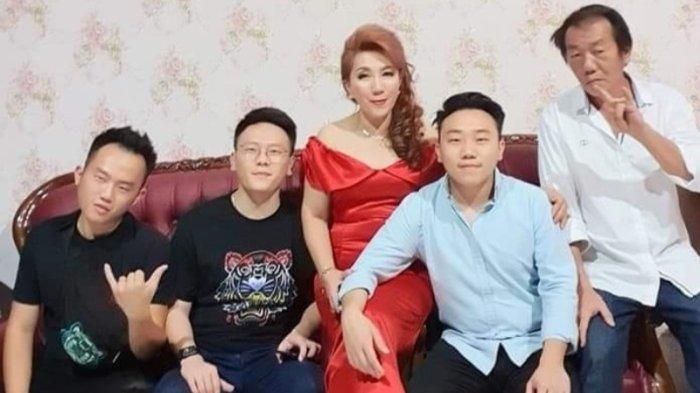 Tiga orang dari keluarga Liempelas kans menjadi legislator.
