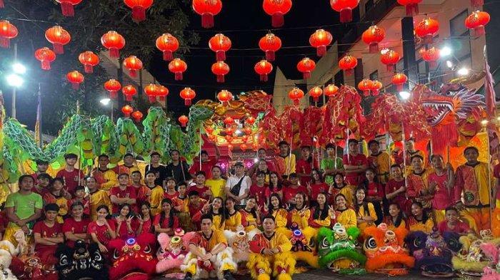 Tim Barongsai Ching Lung Hui di Klenteng Kwan Kong Manado, Sulawesi Utara yang dipotret saat perayaan imlek tahun 2024 lalu.
