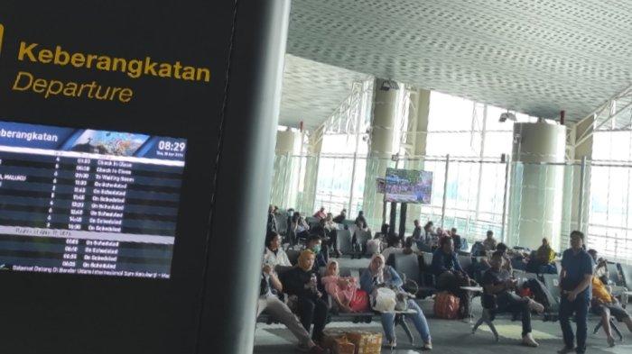 Update info Jumat 19 April 2024. Foto : Suasana di Bandara Internasional Sam Ratulangi Manado, Kamis (18/4/2024).