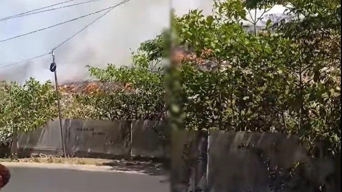 Viral Suasana Kebakaran di TPA Sumompo Senin 2 Oktober 2023, Api Berkobar Dekati Area Pagar Pembatas