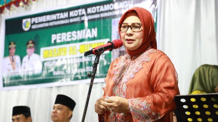Wali Kota Kotamobagu Ir Hj Tatong Bara meresmikan Masjid Al Mumin di Kelurahan Mongkonai Barat