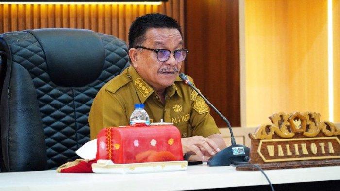 Wali kota Bitung Maurits Mantiri launching aplikasi MMHH