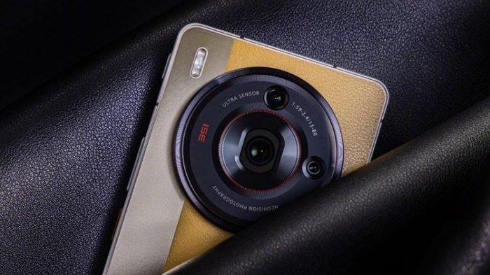 ZTE Nubia Z50s Pro meluncur di China dengan lensa 35 mm dan chipset Snapdragon 8 Gen 2.(ZTE)