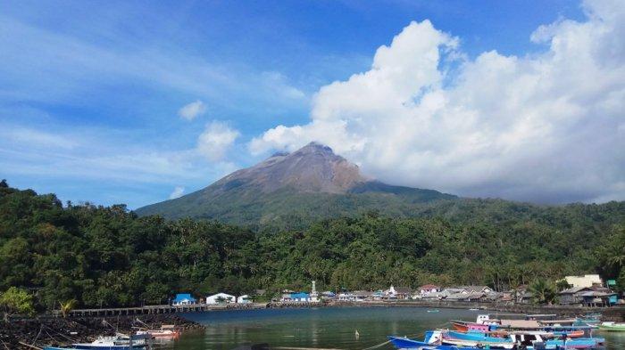 Gunung Karangetang, Minggu (31/3/2019).