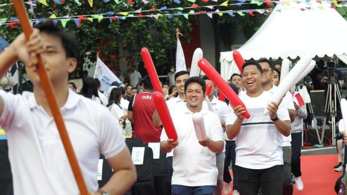 Pembukaan BUMN Fest 2023, Senin, (17/7) dimeriahkan dengan parade 12 klaster BUMN