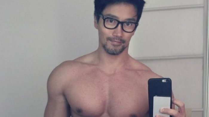 Mau Kagum atau Iri, Faktanya Model Kece Ini Tidak Lagi Berusia 20-an