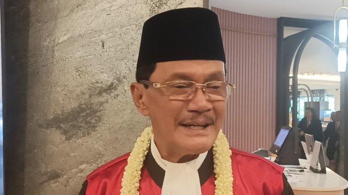 Mantan Ketua Pengadilan Tinggi Manado, Lexsy Mamonto.