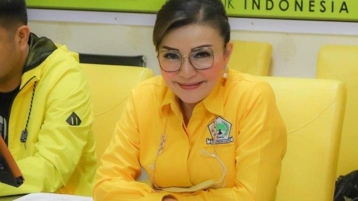 Christiany Eugenia Paruntu atau Tetty Paruntu.