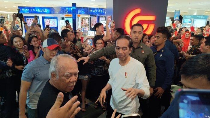 Potret Paspampres mengawal ketat Presiden Jokowi di Megamall Manado.