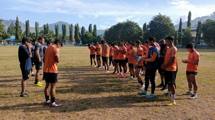 foto latihan terakhir Sulut United di Jayapura.
