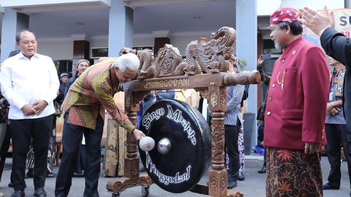 Gubernur Jawa Tengah Ganjar Pranowo memberikan jaminan perlindungan dan kebebasan kepada Penghayat Kepercayaan