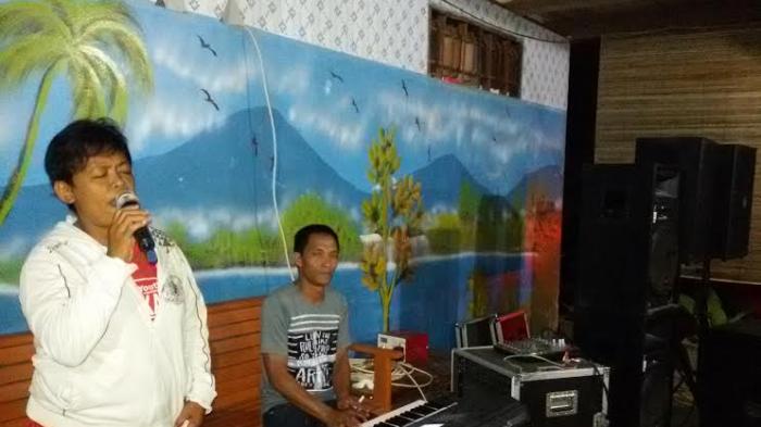 Kemeriahan di hajatan tahunan Pengucapan Syukur Minahasa Selatan. Dari pesta, pasiar (saling mengunjungi), hingga perang speaker (memutar lagu atau menyanyi dengan suara sound yang keras)