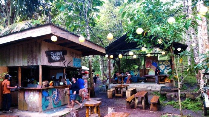 Menikmati suasana alam terbuka di Ketama Adventure Park, Tondano, Minahasa.