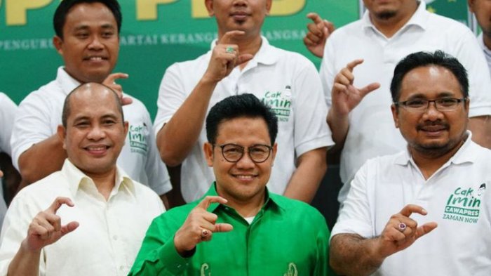 Ketua Umum Partai Kebangkitan Bangsa Muhaimin Iskandar dan sejumlah pengurus GP Ansor, di Kantor DPP PKB, Jakarta, Rabu (31/1/2018).