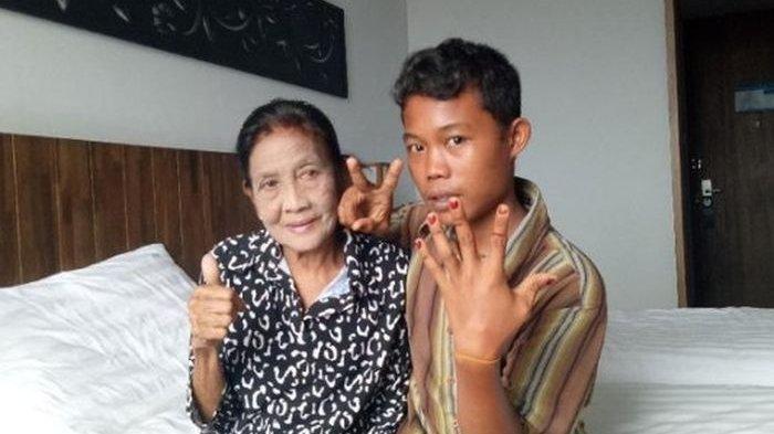 Pasangan beda usia 55 tahun, Slamet Riyadi dan istrinya Rohaya