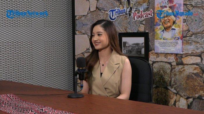 Puteri Pariwisata Indonesia Sulawesi Utara 2023 Salsabila Tiara Saputri saat hadir di Podcast Tribun Manado, Kamis 20 Juli 2023.