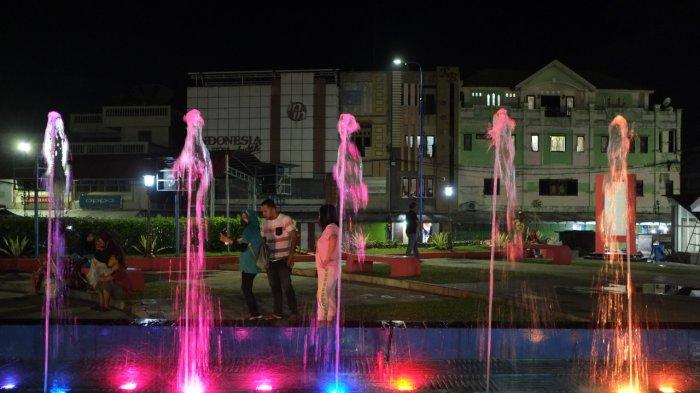 Taman Kesatuan Bangsa (TKB) Dotu Lolong Lasut yang berlokasi di Kelurahan Calaca, Kecamatan Wenang, Kota Manado, Sulawesi Utara, Selasa (22/6/2021) malam.