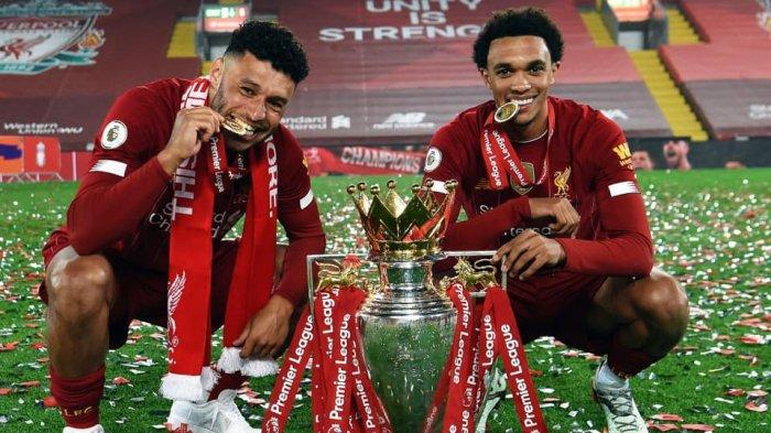 Trent Alexander-Arnold Ingin Jadi Legenda di Liverpool Usai Angkat Trofi  Liga Inggris Pertama - Halaman 1 - Tribunmanado.co.id