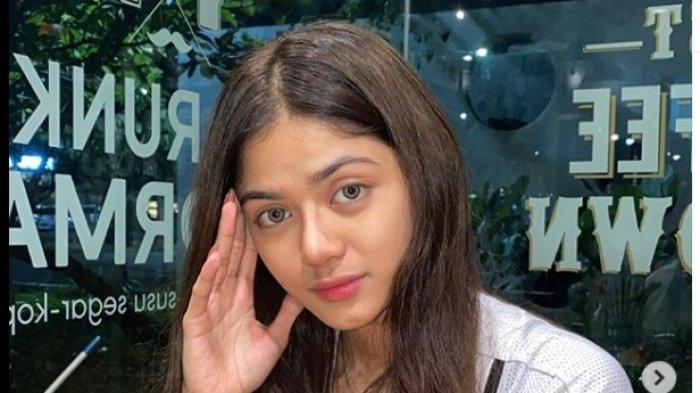 Intip Foto-foto Model Cantik Vieranni Asal Makassar yang Dilamar dengan