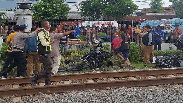 Kecelakaan-KA-Malioboro-Ekspres-di-magetan Kecelakaan-KA-Malioboro-Ekspres-di-magetan
