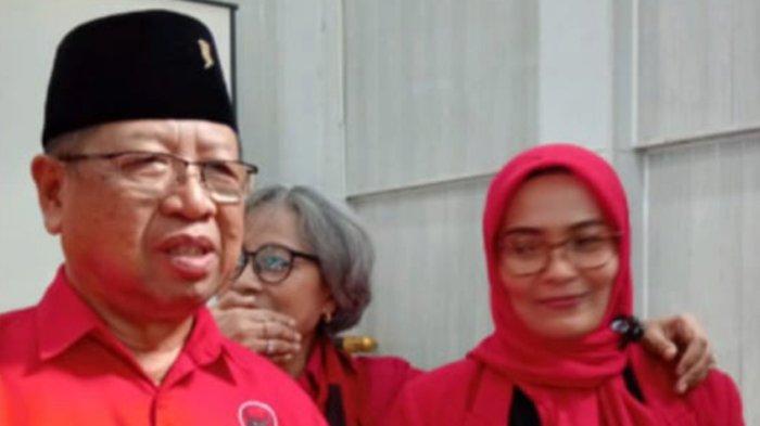 Maryoto Birowo dan Didik Girnoto Yekti saat menerima rekomendasi dari PDI Perjuangan untuk maju di Pilkada Tulungagung 2024. (Ist)