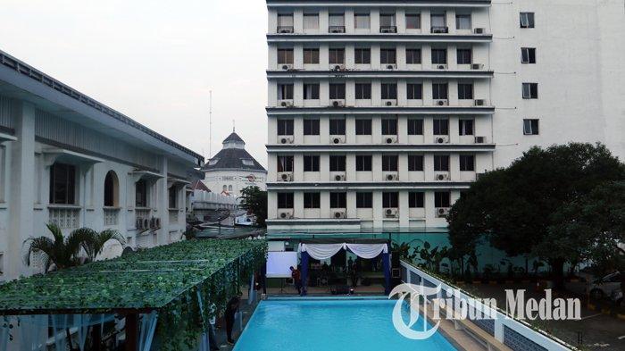 Suasana kolam berenang air asin, di Medan, Jumat (15/11/2019). Kolam berenang air asin tersebut, merupakan fasilitas Hotel Grand INNA Medan yang memiliki sembilan manfaat untuk kesehatan dan perdana di Sumatera Utara.