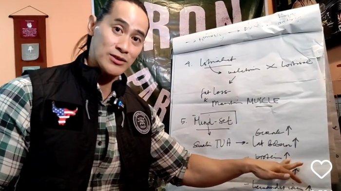 Padahal Sudah 52 Tahun Tapi Masih Terlihat Awet Muda Ternyata Ini Padahal Sudah 52 Tahun Tapi Masih Terlihat Awet Muda Ternyata Ini