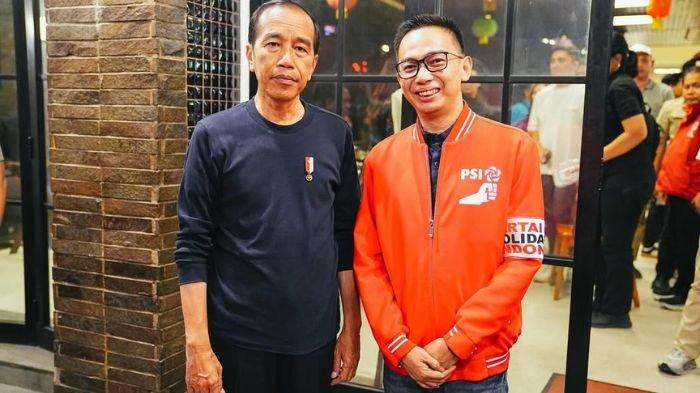 Agus Mulyono Herlambang (kanan)